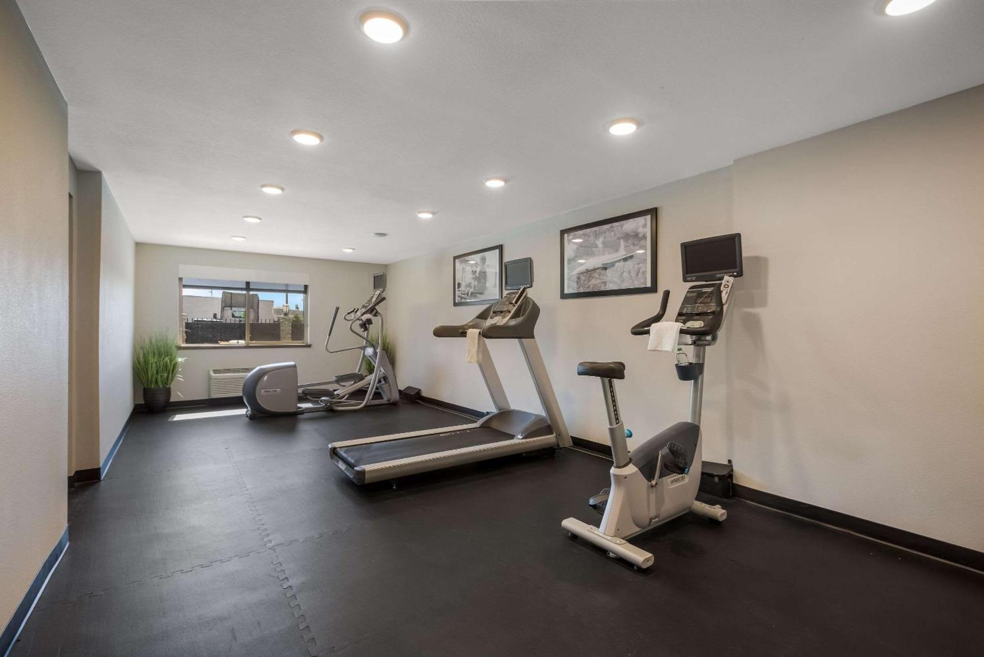 Hotel 28 Airport, Ascend Collection Boise