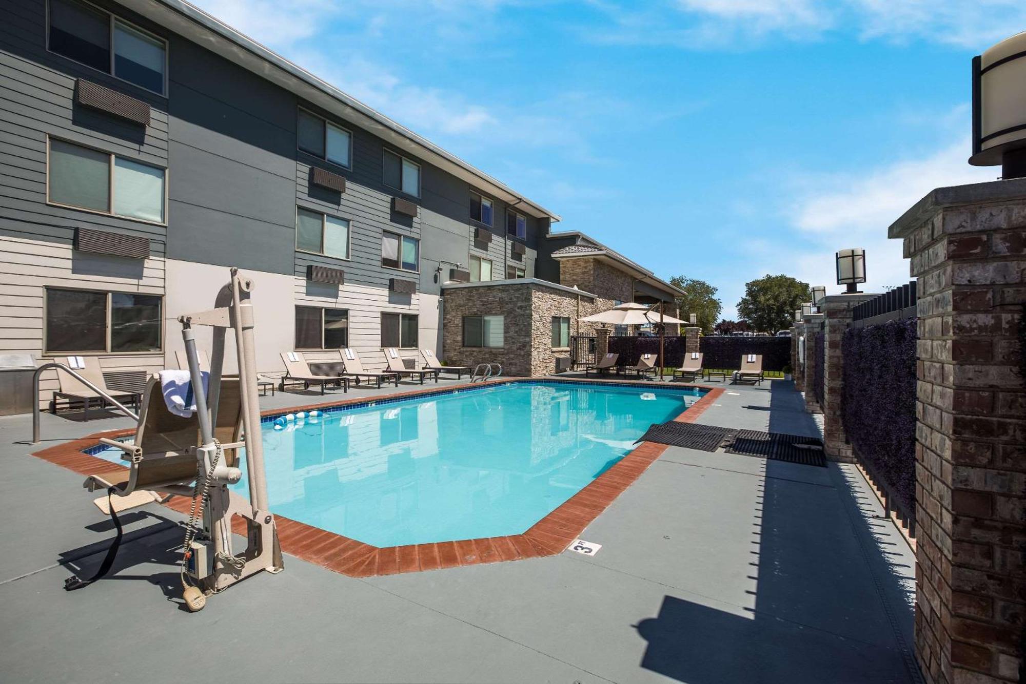 28 Airport, Ascend Collection Hotel 3*